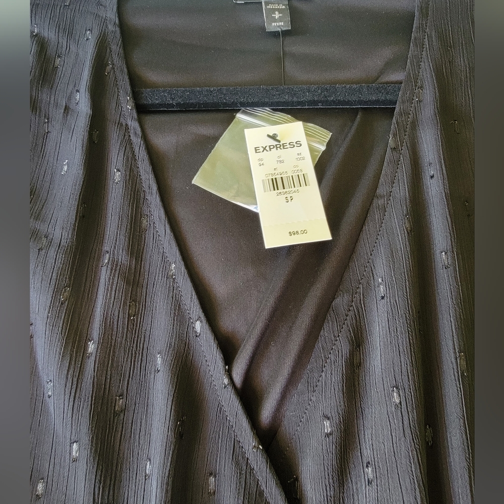 NWT EXPRESS Petite V-neck Wrap Black Dress, S - Picture 4 of 9